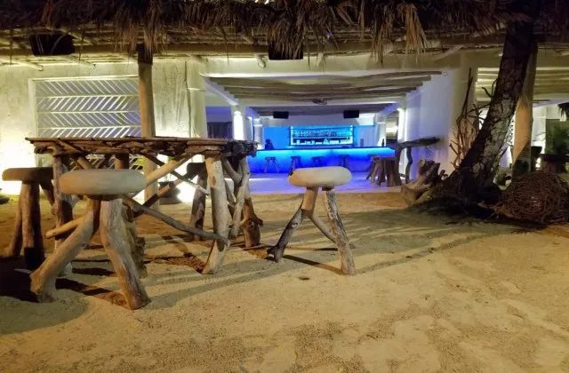 Afreeka Beach Hostel Las Terrenas bar