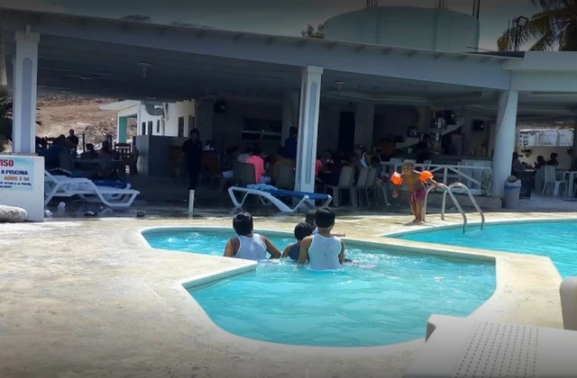 Hotel Anacaona Azua pool