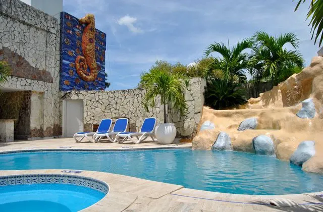 Hotel Akuarius pool