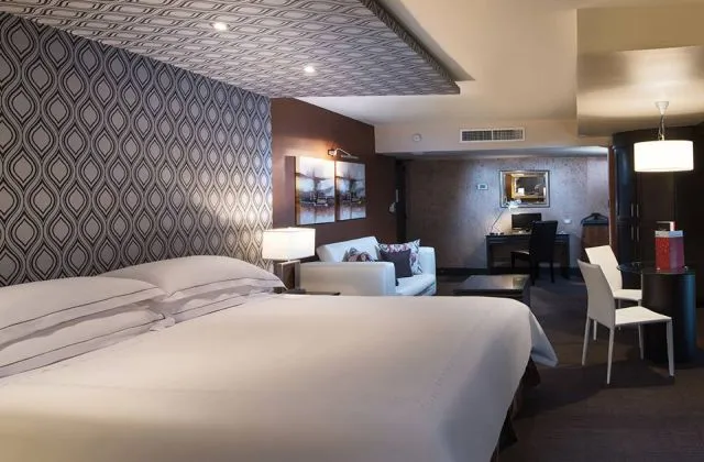 Hotel Barcelo Santo Domingo suite luxury