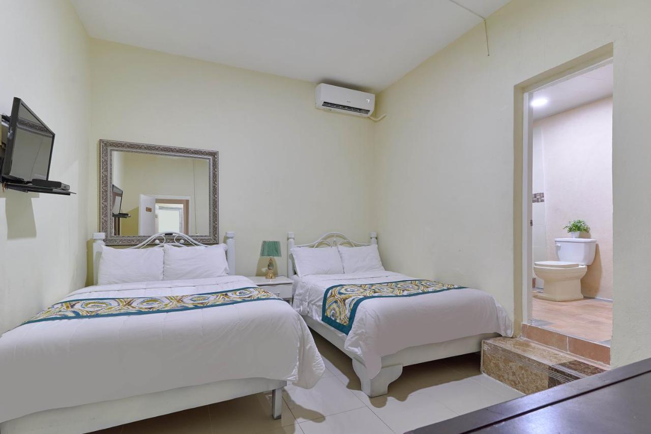 Hotel Cornelio Santo Domingo Room 2