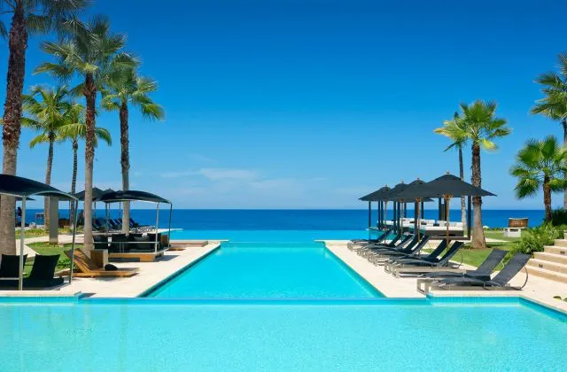 Hotel Gansevoort Playa Imbert Sosua pool