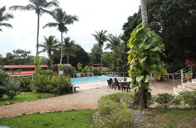 Hostal Ecologico Loma Pan de Azucar Bayaguana pool 1