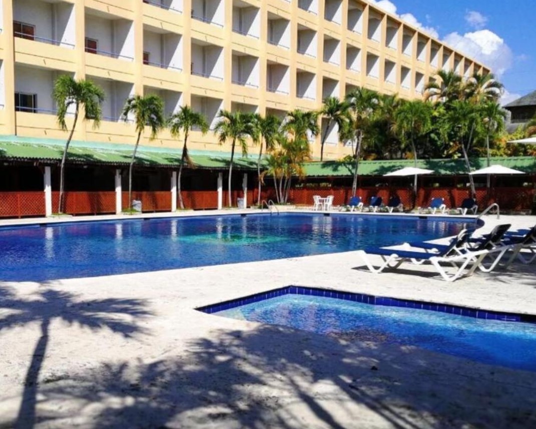Hotel Casino Hispaniola Pool