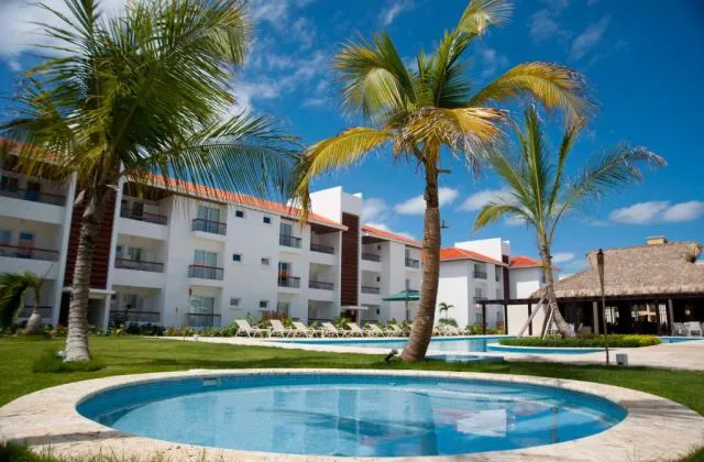 Hotel Karibo Beach Punta Cana pool