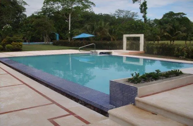Rancho Laura Santo Domingo pool