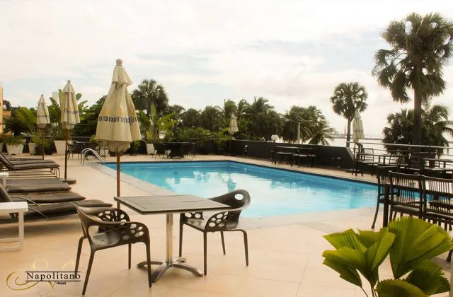 Hotel Napolitano Santo Domingo swimming pool