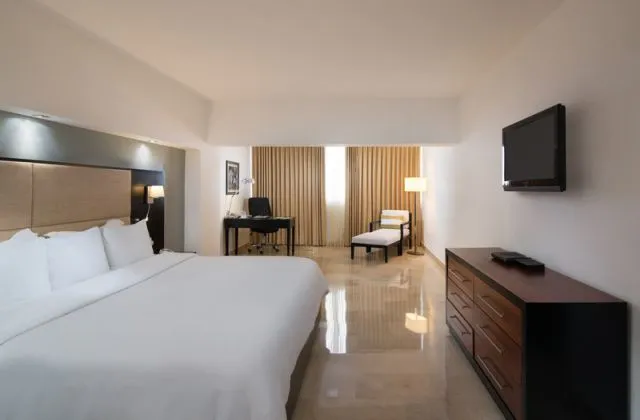 Hotel Radisson Santo Domingo room bed king size