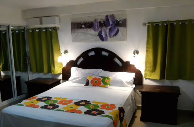 Hotel Riparbella Santo Domingo room
