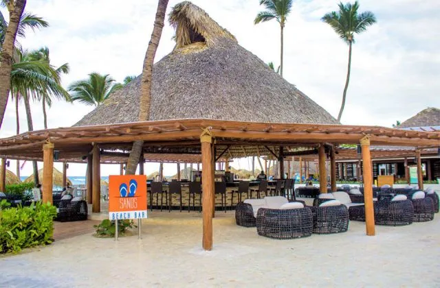 Royalton Punta Cana Resort Casino beach bar