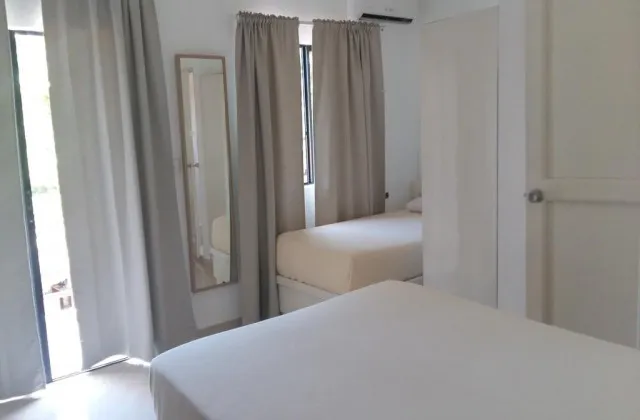 Hotel Zapata Boca Chica room 2 petit bed