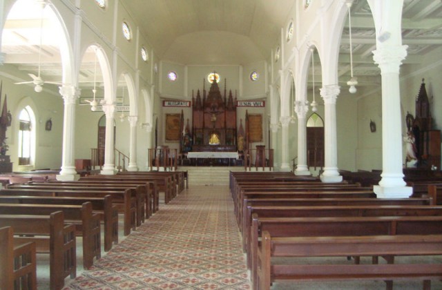 Church San Fernando en Montecristi