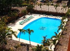 Hotel-Hispaniola-Pool