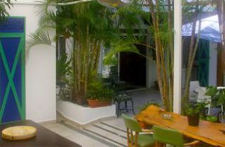 Hostal Midway Patio Hostal Midway Patio