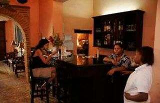 Hotel-Naemie-Bar