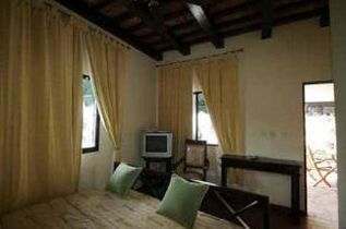 Hotel-Naemie-Bedroom